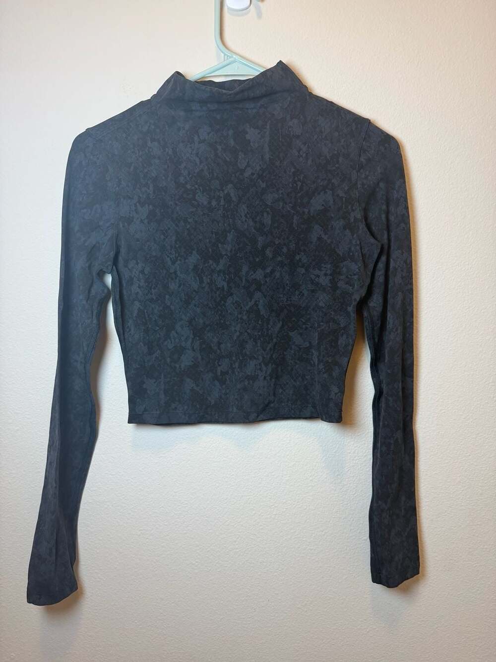 Lululemon All Aligned Mock Neck Long Sleeve Crop Top Black Snake Print